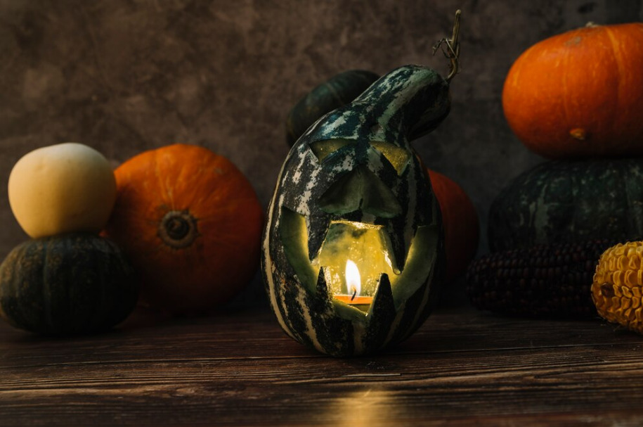 Decoração de Halloween com Abóboras: Quatro Ideias Criativas para um Toque Especial