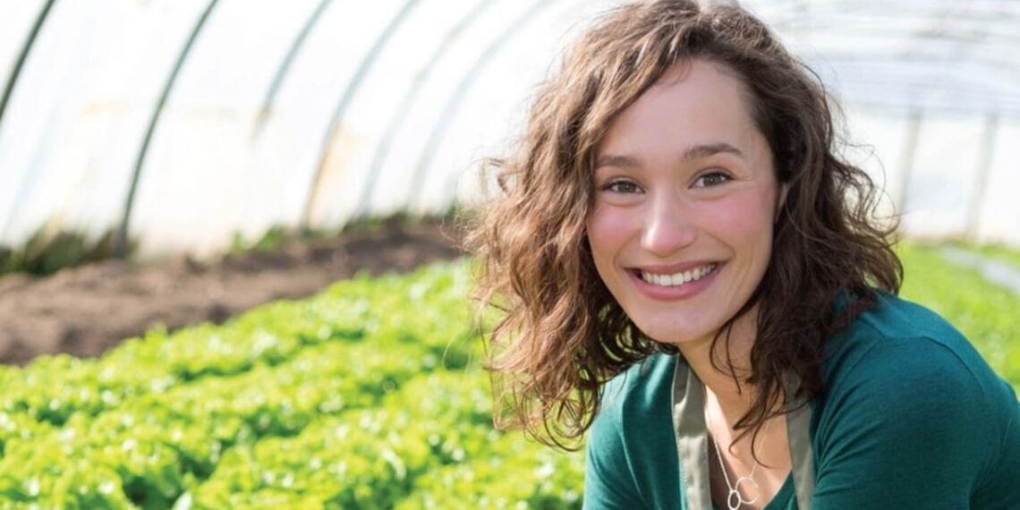 A BASF tem soluções inovadoras voltadas para plasticultura que promovem a durabilidade e a eficiência para os filmes agrícolas - como estufas e coberturas agrícolas, filmes para mulch e silobolsas - que impulsionam a agricultura sustentável e a proteção de cultivos.