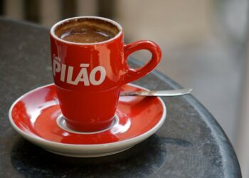 Alta no preço do café muda hábito do brasileiro em 2025