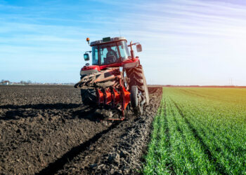 Brasil precisa modernizar malha ferroviária para garantir avanço do agronegócio, diz CNA