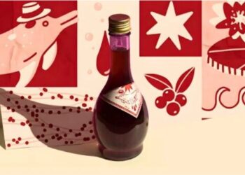 Boto-cor-de-rosa vira licor artesanal de jabuticaba em edição limitada lançada em Curitiba